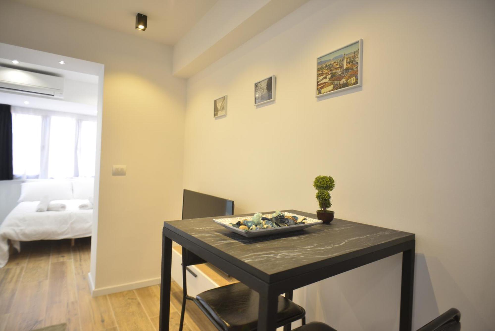 Tirana Central Apartments Ngoại thất bức ảnh